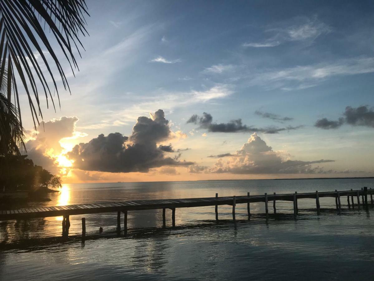 Tilt-Ta-Dock Resort Belize Corozal Εξωτερικό φωτογραφία